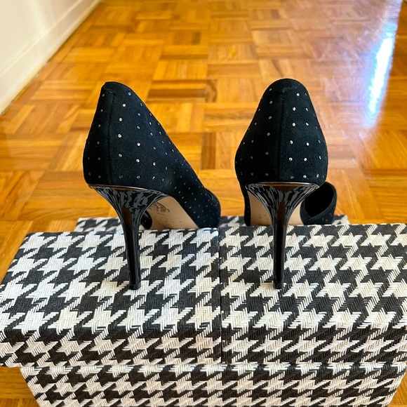 Black pump shoes - Picture 5 of 9